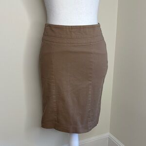 LOFT Tan Pencil Skirt for Women. Size 00 Petite